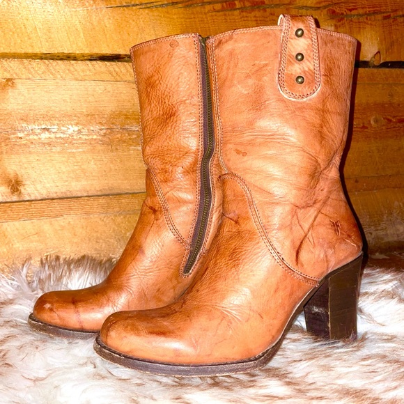 FRYE | Julia Campus Cognac Boots - Picture 6 of 12